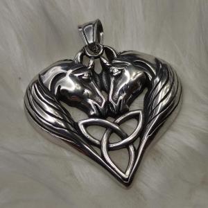 PENDANT When a horse falls in love... TWO HORSES IN THE HEART