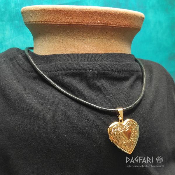 ♡ ROMANTIC HEART - Opening medallion for photo, decorated, golden colour