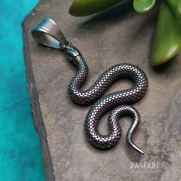 Pendant in the shape of a snake - COLUBROID with smooth scales