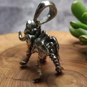 MAMUT - velký zahnutý zuby nahoru! 2