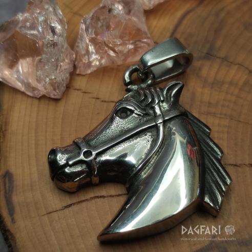 MUSTANG - horse head pendant with bridle