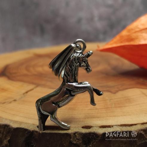 EINHORN KARKADAN - Pferdeamulett mit einem magischen Horn