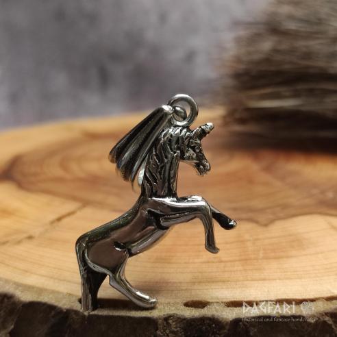 EINHORN KARKADAN - Pferdeamulett mit einem magischen Horn